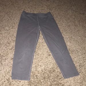 Girls grey Capri leggings